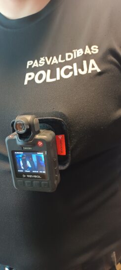 Pašvaldības Policijai Jaunas ķermeņa Video Kameras (3)